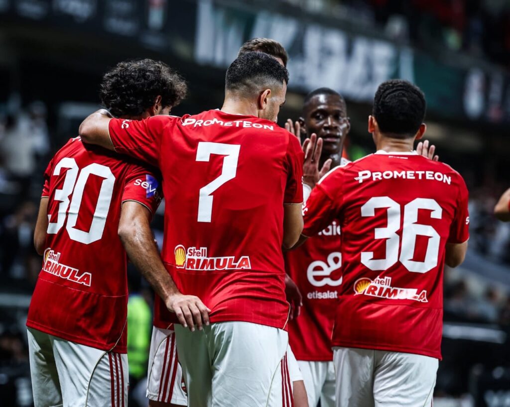 نجم الأهلي السابق يطالب اتحاد الكرة بحماية هذا اللاعب من الإهانات في السوبر المصري