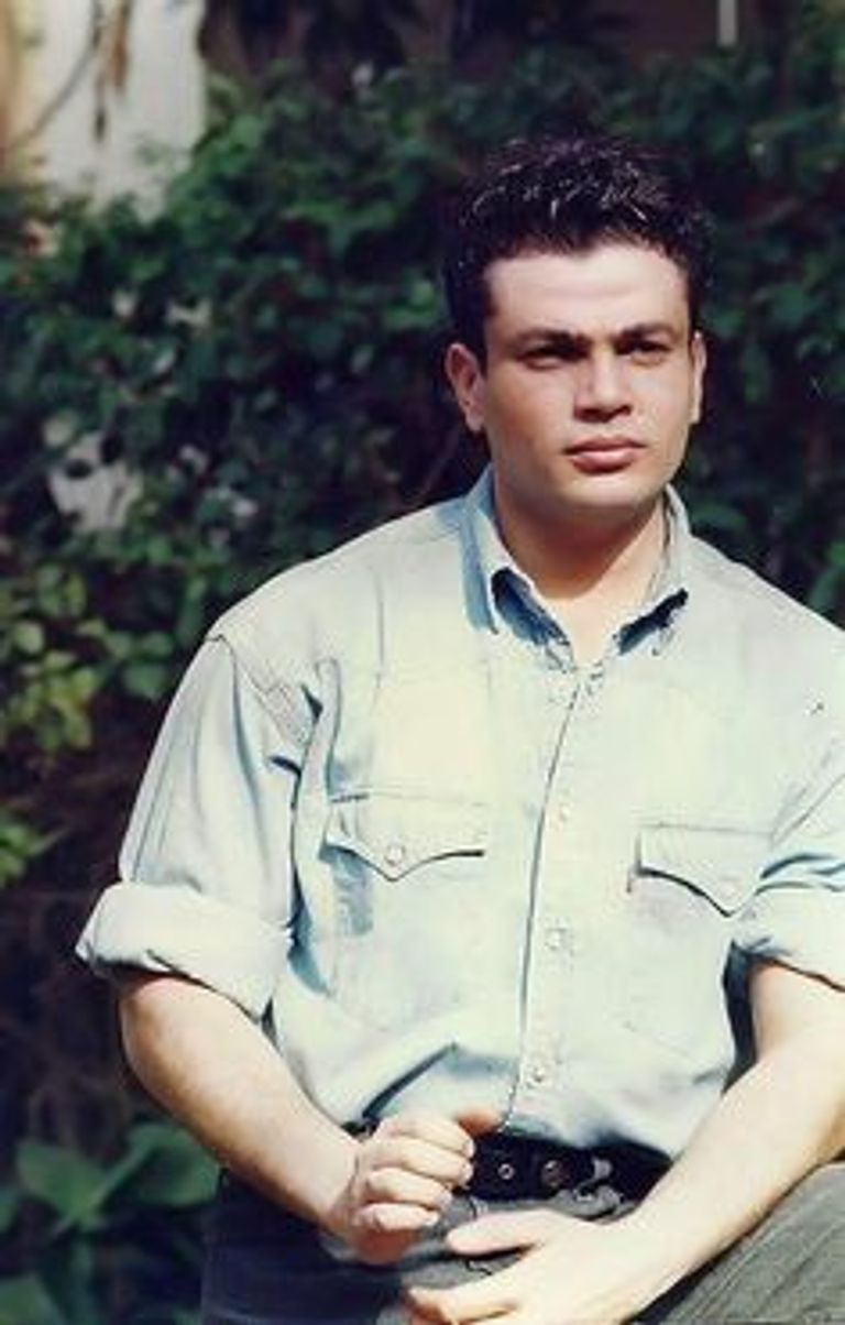 من بورسعيد إلى القمة: القصة الكاملة لمسيرة عمرو دياب